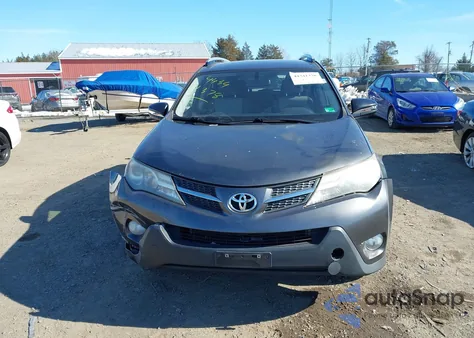2015 Toyota Rav4 Le z USA, uszkodzony, nr VIN JTMBFREV4FJ040746